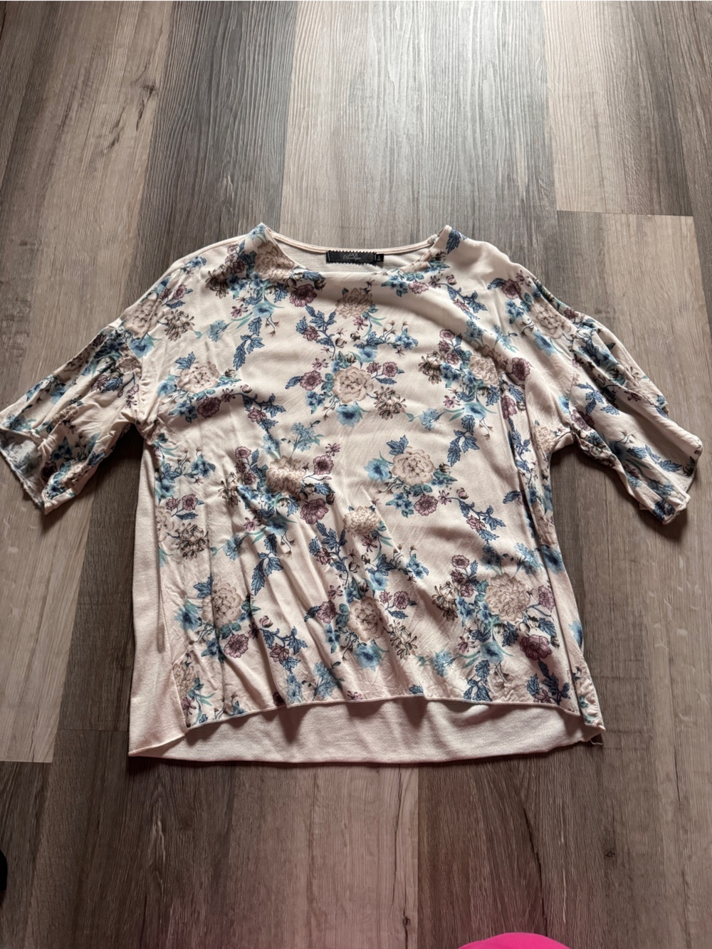 BKE Cream Floral Short Sleeve Blouse with Blue and Brown Accents